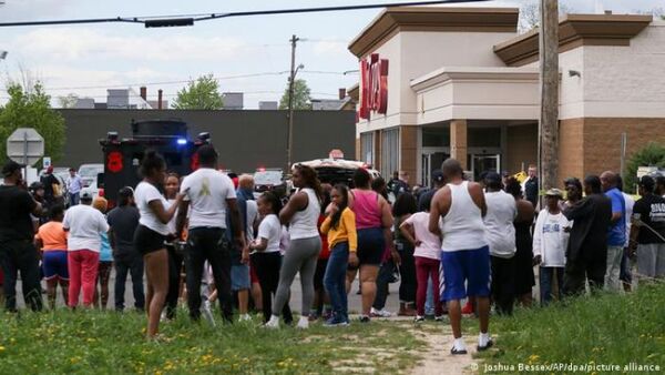 Al menos 10 muertos por tiroteo en supermercado de Búfalo, Estados Unidos