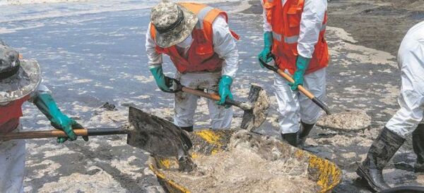Perú demanda a Repsol por $us 4.500 millones tras derrame de crudo