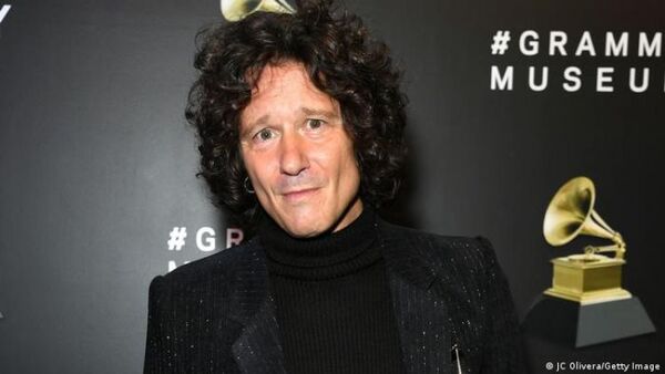 Enrique Bunbury cancela su gira por EE. UU. y España