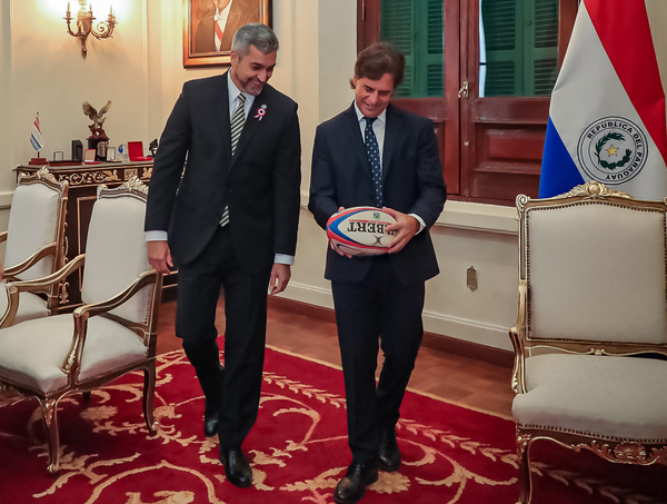 Diario HOY | Presidentes de Paraguay y Uruguay buscan fortalecer vínculo en comercio e inversiones