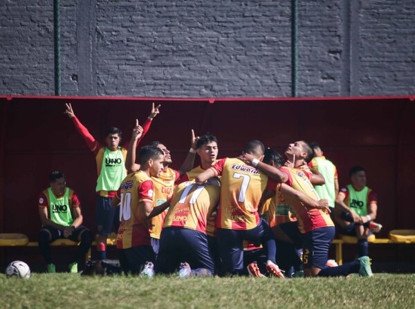 Sport Colombia sonríe de local - APF