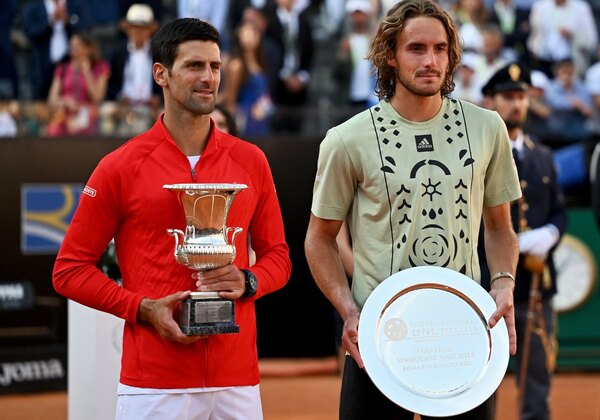 Djokovic gana por sexta vez en Roma al derrotar a Tsitsipas en la final