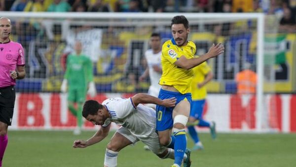 Cadiz resite ante el Real Madrid