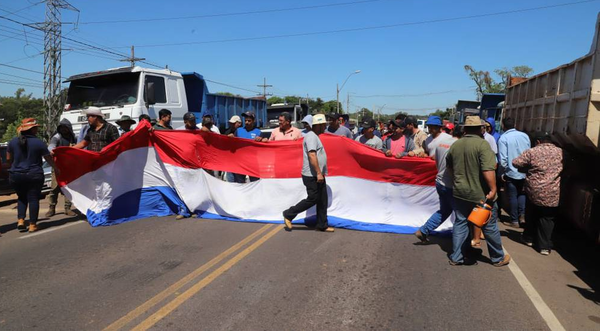Camioneros amenazan con otro posible paro nacional - Noticiero Paraguay
