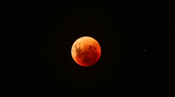 Eclipse total de luna se apreció desde la Costanera de Asunción - Radio Imperio