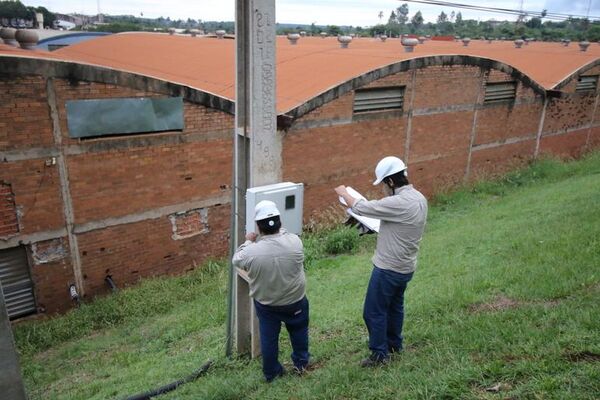 Robos de la ANDE: sospechas de filtración de datos antes de allanamientos - Nacionales - ABC Color