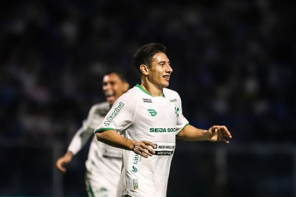 Gustavo Morínigo, Gatito y Óscar Ruiz celebran en Brasil