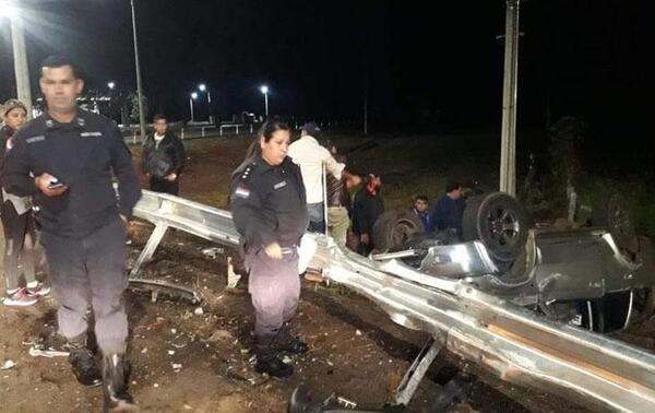 Vuelco de vehículo deja un personal policial herido en San José de los Arroyos – Prensa 5