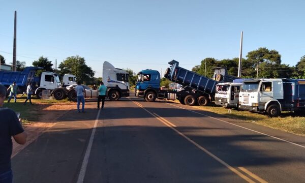 Camioneros anuncian nuevas medidas desde mañana