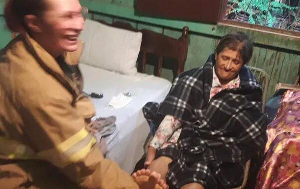Rescatan a abuela que cayó a un pozo de unos 13 metros de profundidad en Alto Paraná – Prensa 5