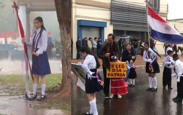 Investigan desfile estudiantil bajo una intensa lluvia en PJC – Prensa 5