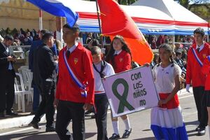Colorido desfile por el 452° aniversario de Villarrica - Nacionales - ABC Color