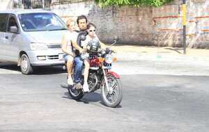 Sigue preocupando la cantidad de menores que son transportados en motocicletas - Megacadena — Últimas Noticias de Paraguay