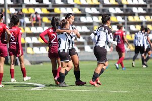 Diario HOY | Libertad/Limpeño golea y toma la segunda plaza