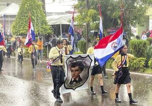 Desfile bajo la lluvia: Denuncian irresponsabilidad y solicitan investigación - Nacionales - ABC Color