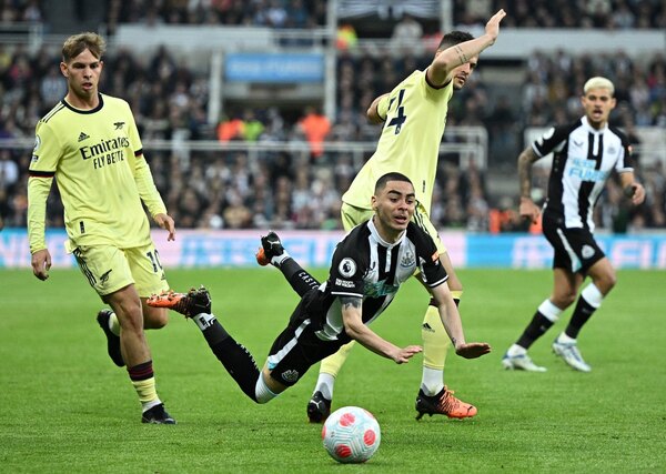 Con Almirón como una de las figuras, Newcastle volvió al triunfo en la Premier