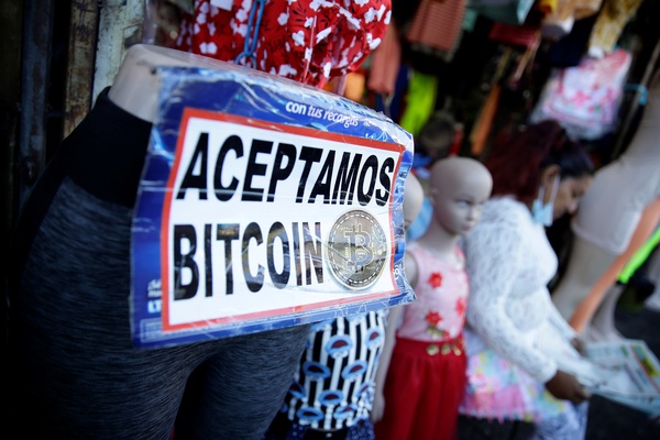 El Salvador expone su experimento de bitcóin a entes financieros de 44 países - MarketData
