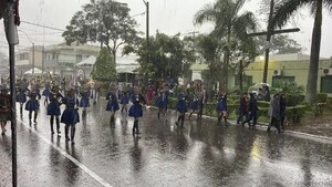MEC dispone investigación tras criticado desfile bajo lluvia en Amambay