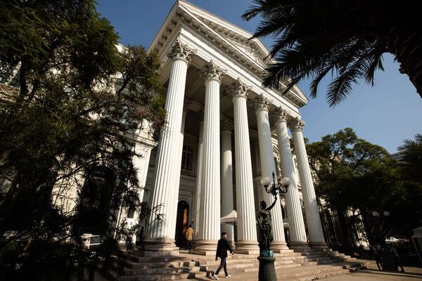 Chile presenta el borrador de nueva Constitución, que estará lista en julio - Mundo - ABC Color