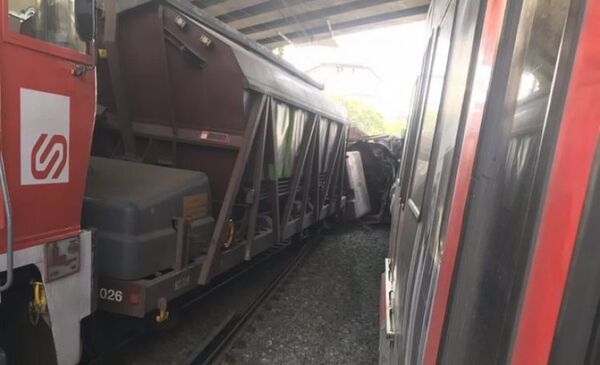 Choque de trenes en España dejó un muerto y más de 80 heridos
