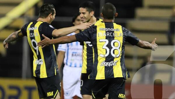 Crónica / Noche de homenaje y goles del "Indio": 3-0