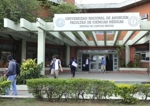 Anuncian nuevo proceso de ingreso en la carrera de Medicina de la UNA - ADN Digital