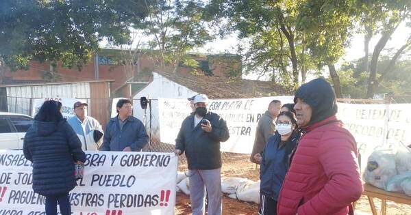 La Nación / Frentistas de Tres Bocas exigen pago de indemnización al MOPC