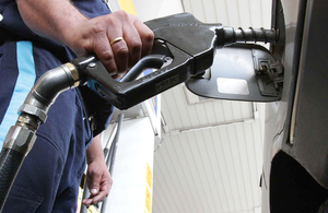 Apesa anuncia inminente suba del precio de combustible