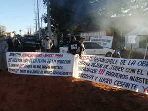 Diario HOY | Frentistas de Tres Bocas realizan nueva protesta para exigir pago de indemnizaciones
