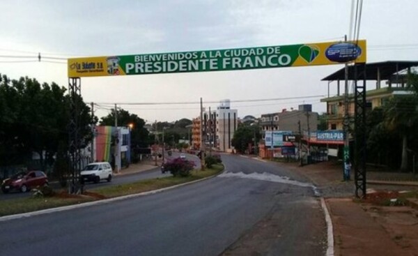 Camión, colectivo y motocicleta involucrados en un triple choque