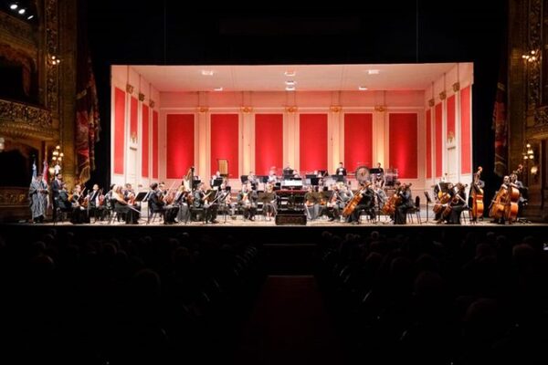 La OSN se presentó por primera vez en el Teatro Colón de Buenos Aires