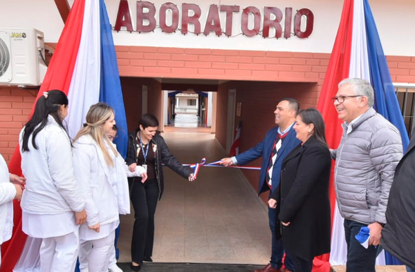 Inauguran mejoras en el Hospital Regional de Caazapá - Noticiero Paraguay