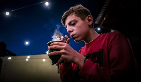 Argentinos reemplazan una comida por el mate para “sentirse llenos” - Noticiero Paraguay