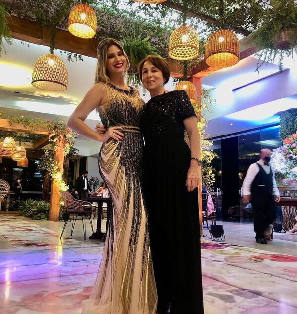 Laura Martino celebra la vida de su madre - Gente - ABC Color