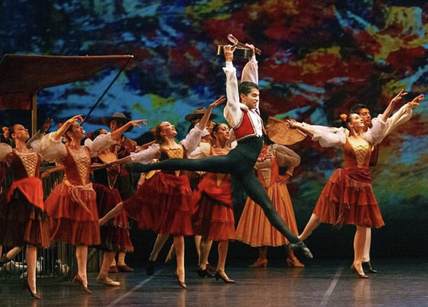 Buenos Aires Ballet y las primeras figuras del Teatro Colón se presentan en Paraguay