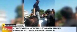 Turba repele a comitiva fiscal y de policías en Alberdi