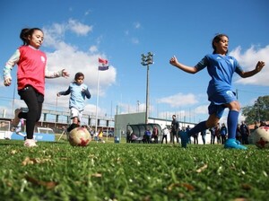 Fútbol para mujeres, a pleno - APF
