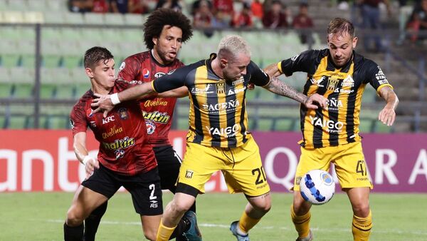 Caracas empata con The Strongest en el grupo de Libertad