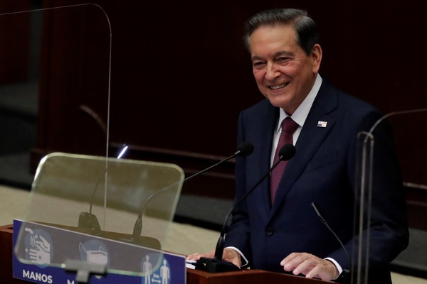 El presidente de Panamá analiza inversiones con ejecutivos de multinacionales - MarketData