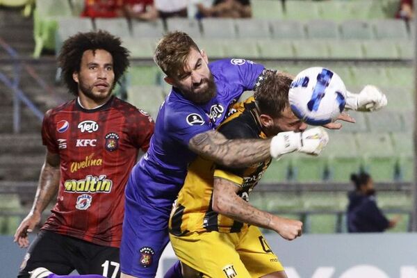Libertadores: Caracas y Strongest jugaron para Libertad - Fútbol - ABC Color