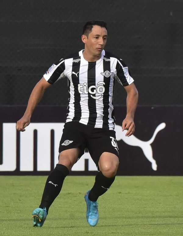Libertad, en Curitiba tras diecisiete años - Fútbol - ABC Color