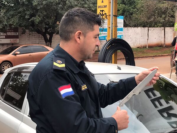 Adolescente lleva feroz cuchillo a escuela con intención de atacar a un compañero - La Clave