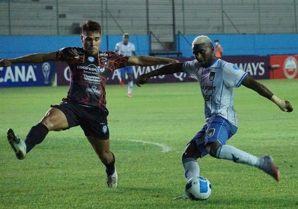 Guaireña gana de manera agónica y sigue con vida en la Sudamericana