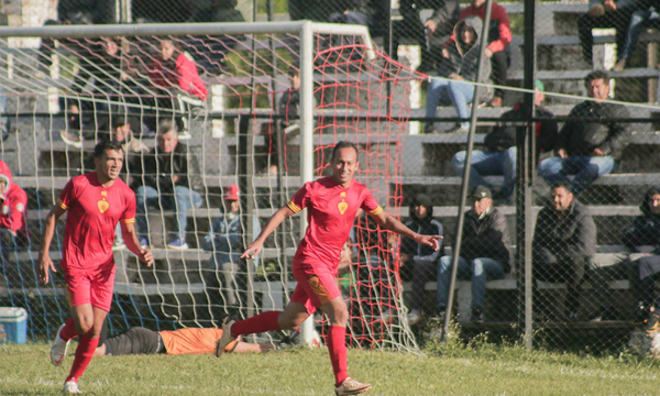 Sportivo Blas Garay triunfa y pone un pie en la final del Campeonato Ovetense - OviedoPress