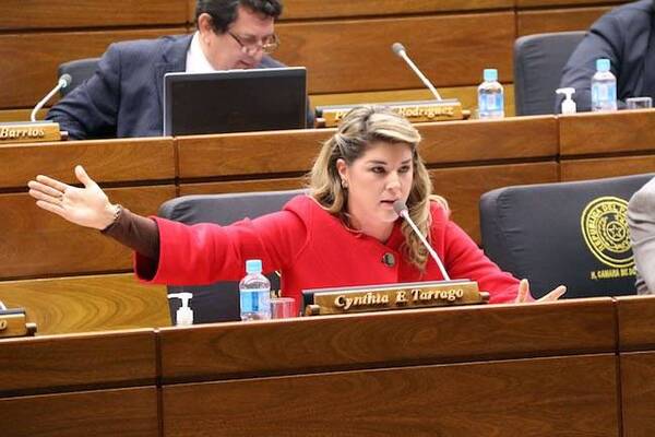 Crónica / Tarragó quiere volver a la ANR, tribunal de conducta estudiará su caso