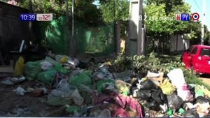 Lluvia de quejas en barrios de Asunción la falta de recolección de basuras | Noticias Paraguay