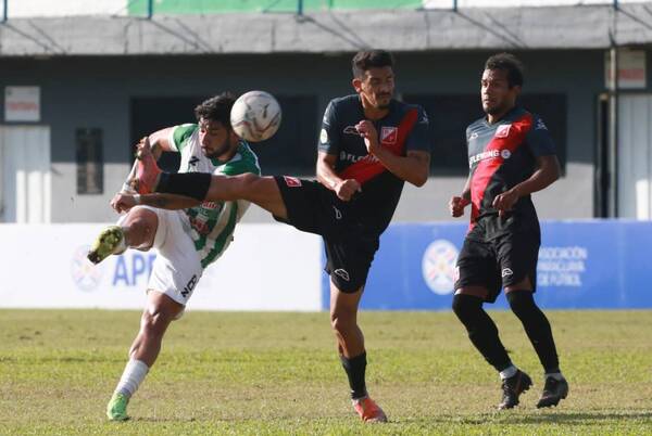 Crónica / Un exgoleador del Indio le dio la victoria a River Plate