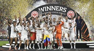 Eintracht Frankfurt derrota en los penales a Rangers y es campeón de la Europa League