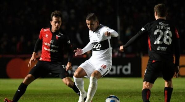 Colón avanza y Olimpia queda al borde del precipicio