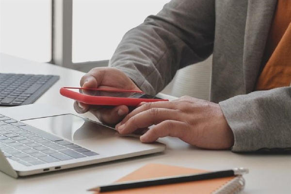 Según datos del 2021 el uso de internet en Paraguay llega al 77% de la población